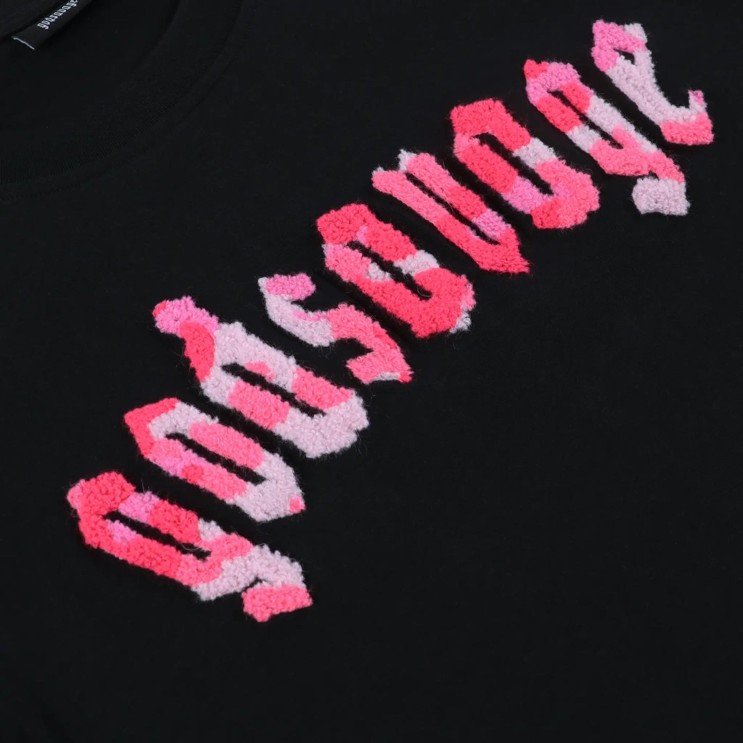 CAMO LOGO TEE - BLACK & PINK