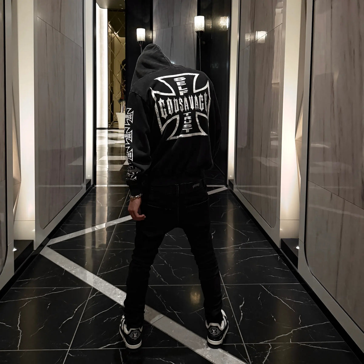 IRON CROSS HOODIE - BLACK