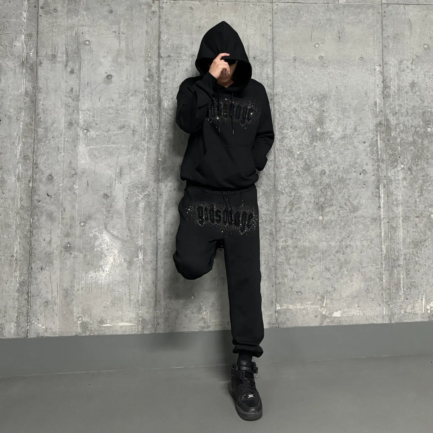 CRYSTAL SWEATPANTS - BLACK